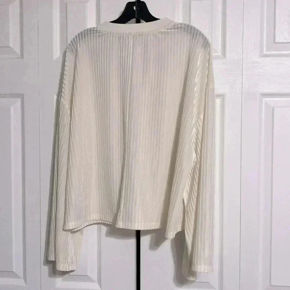 Iconic cream long sleeve top shirt blouse size Large - Picture 6 of 12